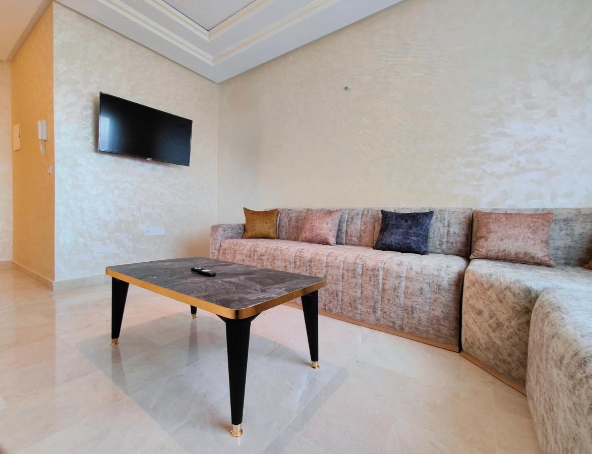Appartment In Tanger City Center - 5Min To The Beach - Free Parking Bagian luar foto